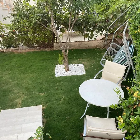 Nino's Seaview House With Balcony & Garden Appartement Ildiri