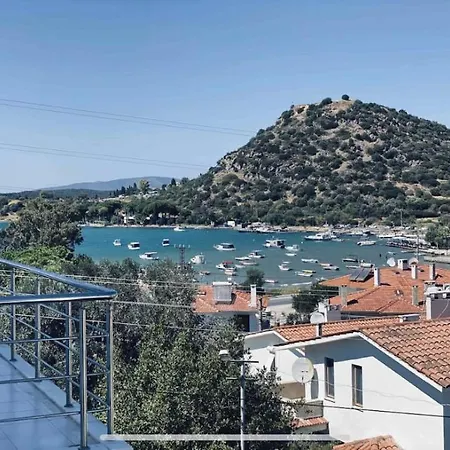 Appartement Nino's Seaview House With Balcony & Garden *
